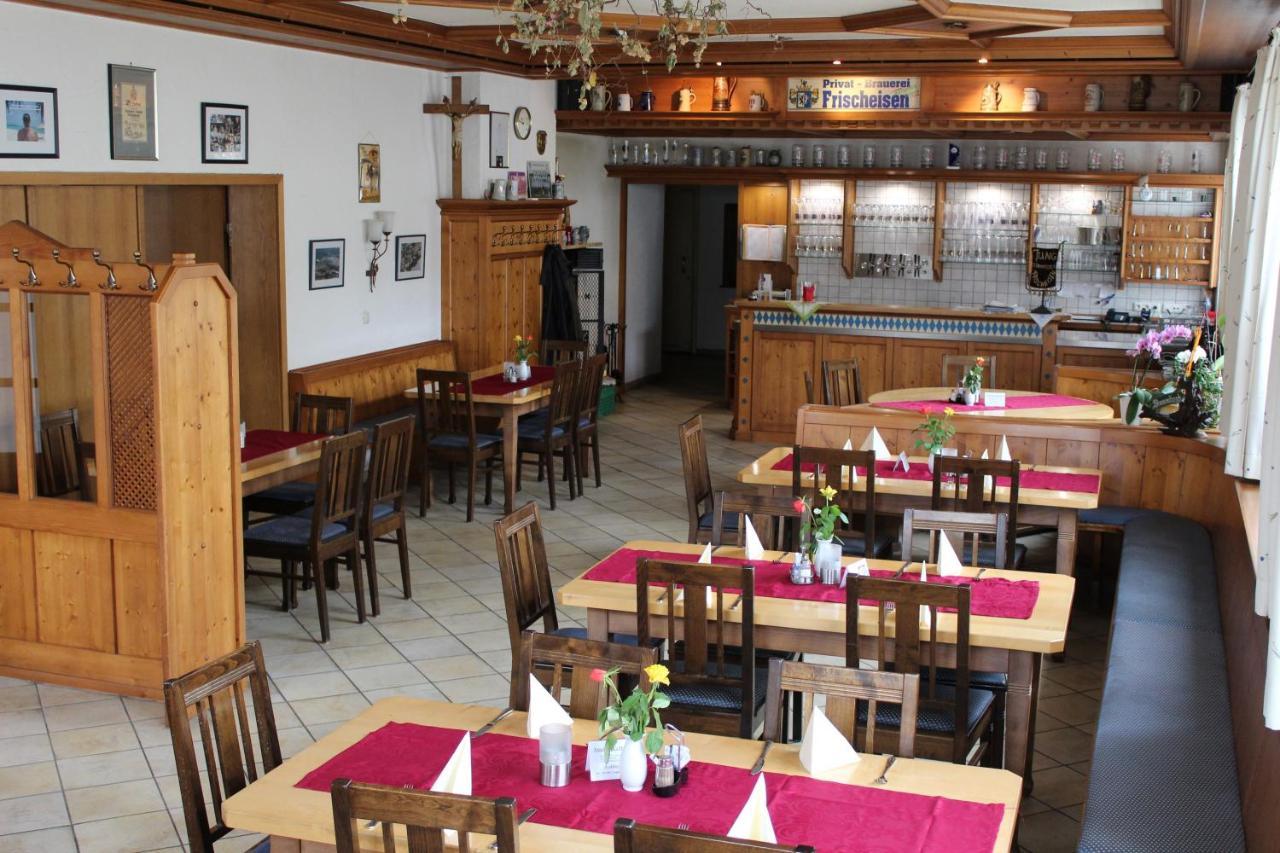 Brauerei Und Gasthof Frischeisen Kelheim Luaran gambar